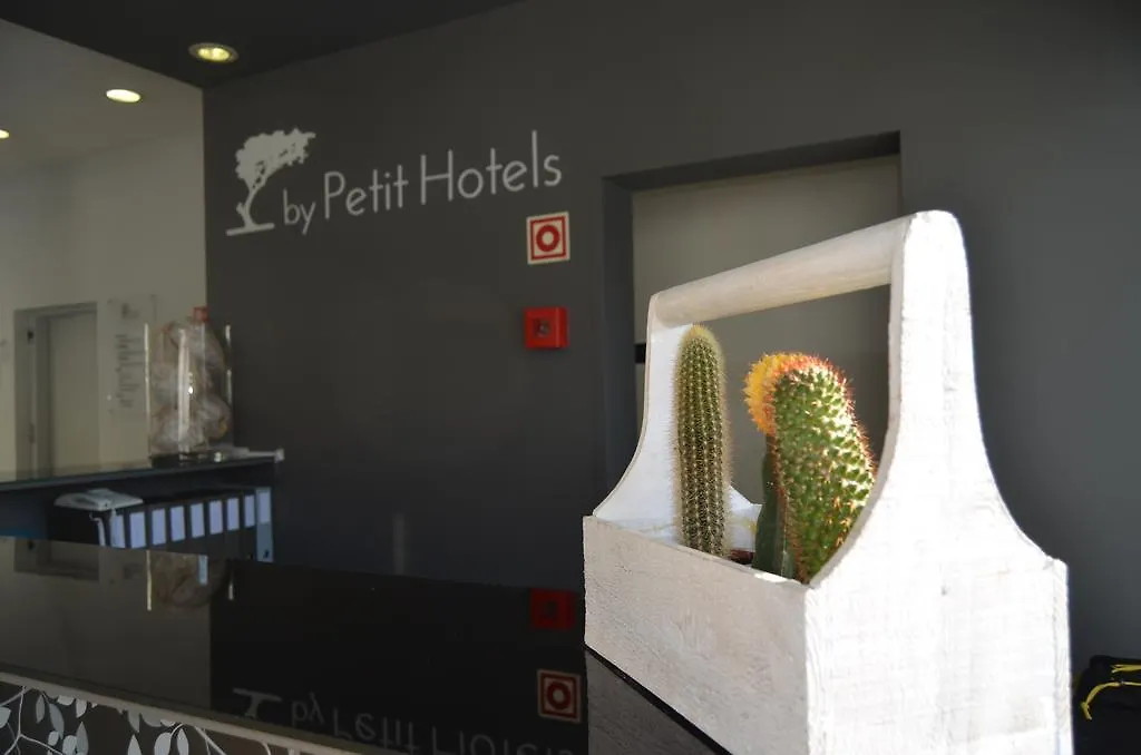 ****  פונשל Madeira Bright Star By Petit Hotels פורטוגל